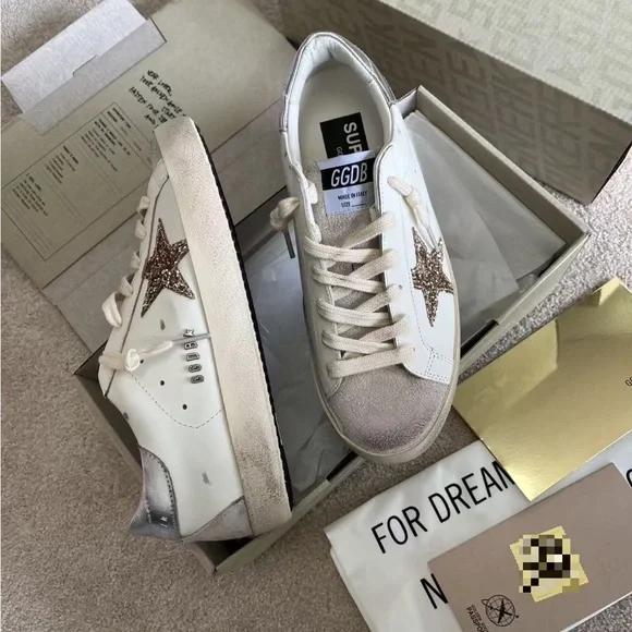 Golden Goose Women's Cream Sneakers with Gold Star - Picture 7 of 9